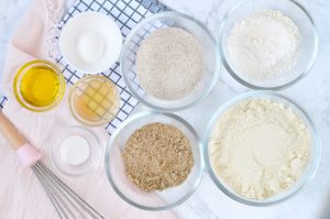 مواد اولیه لازم برای تهیه نان کتویی